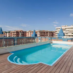 4* מלון Ilunion Les Corts