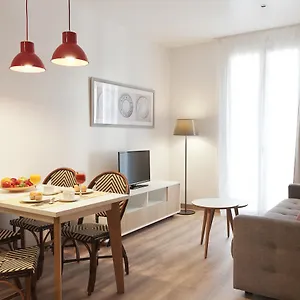 Mh S. Familia Apartment Barcelona